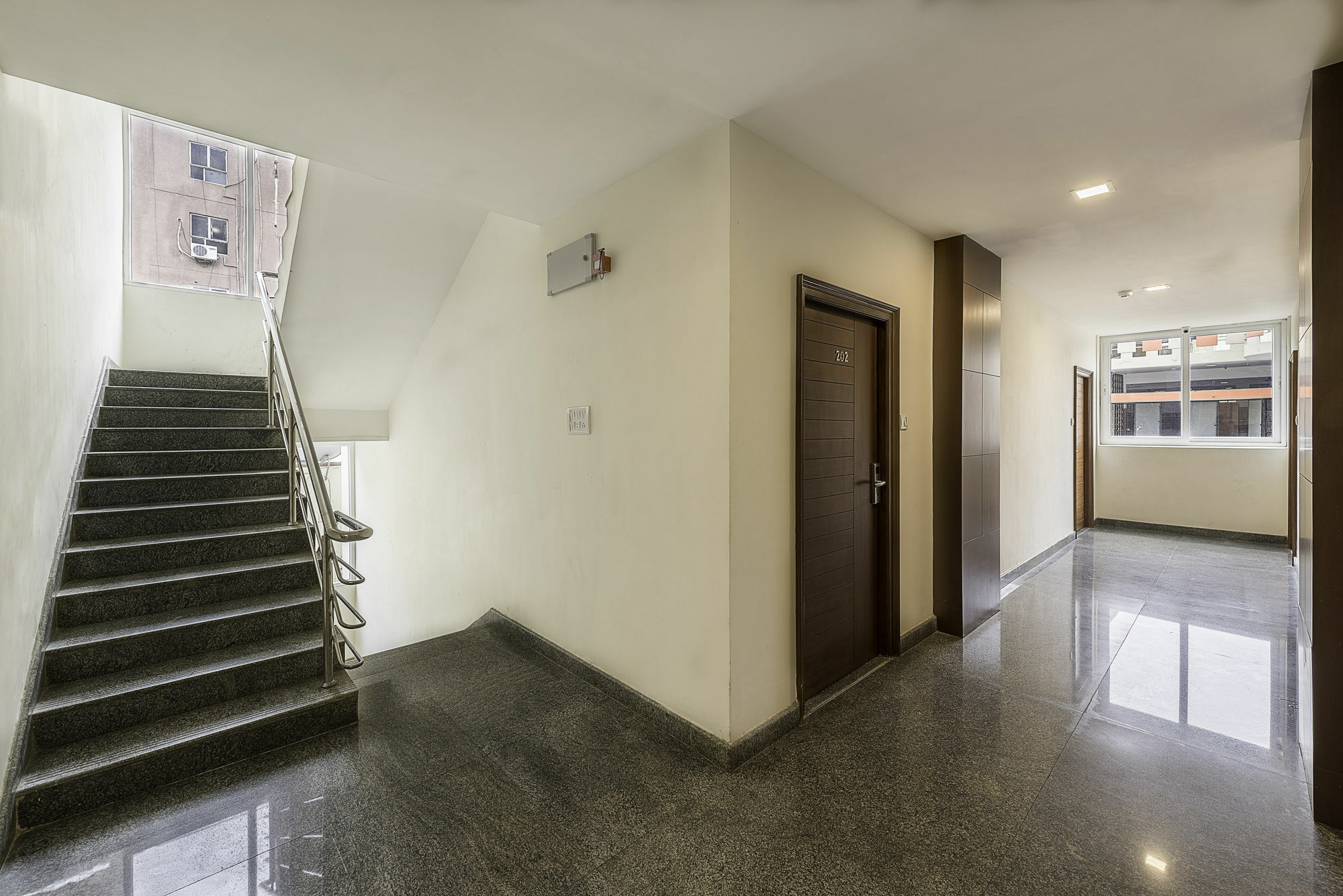 Treebo Trend Hotel Jp Plaza Nampally ハイデラバード エクステリア 写真